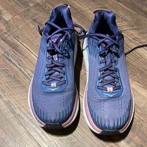 Womens Hoka shoes